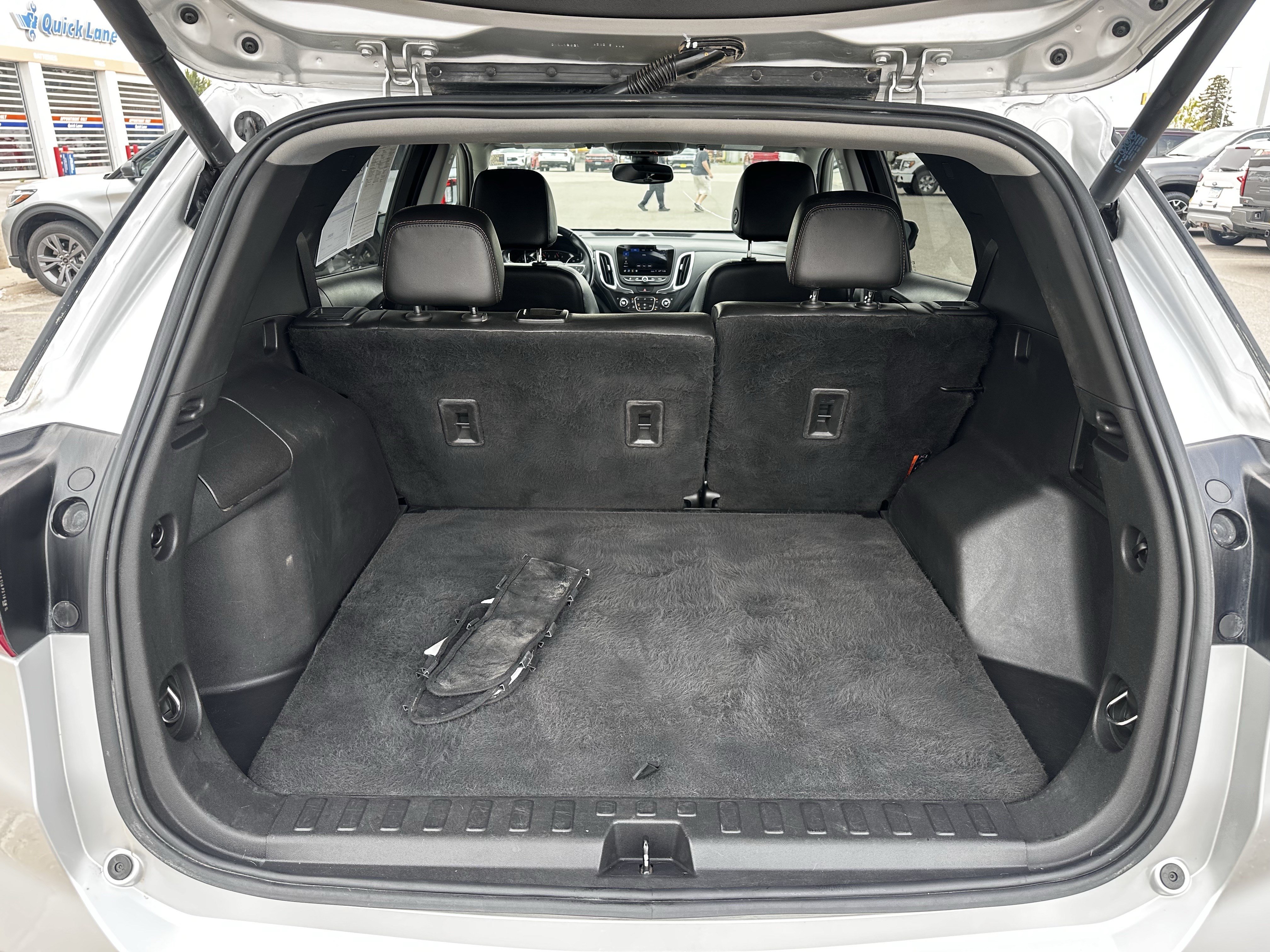 Used 2021 Chevrolet Equinox Premier AWD/4WD image 12