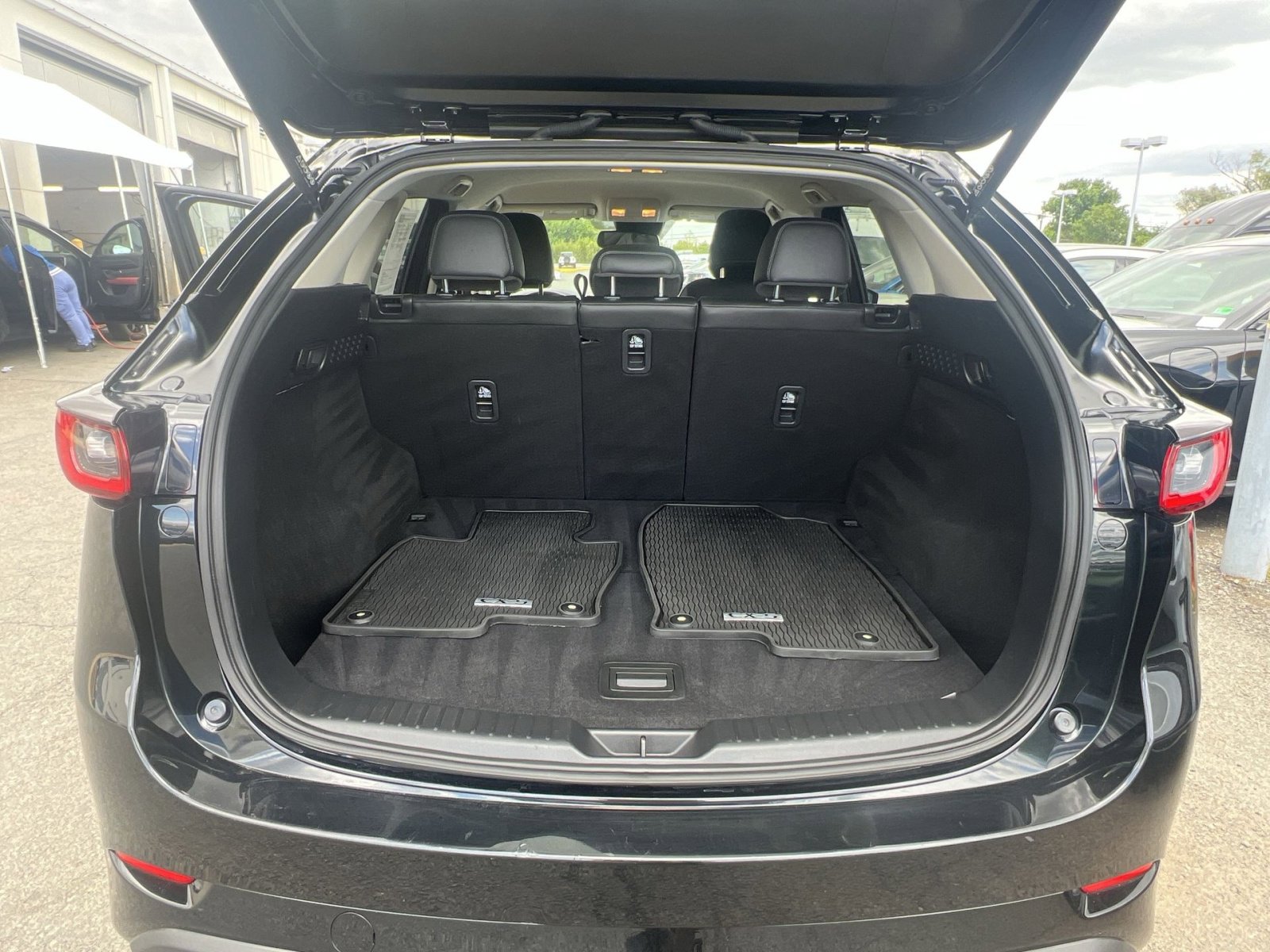 Used 2025 MAZDA CX-5 AWD 2.5 S w/ Preferred Package image 32