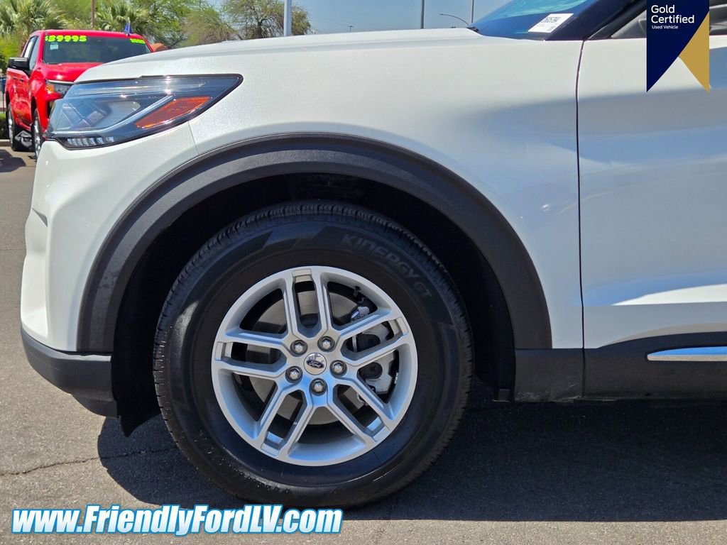 Certified 2025 Ford Explorer Active RWD image 7