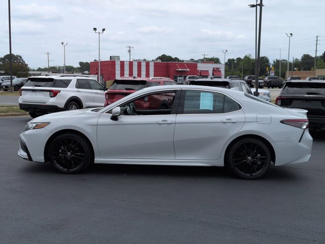 Used 2024 Toyota Camry XSE FWD image 7