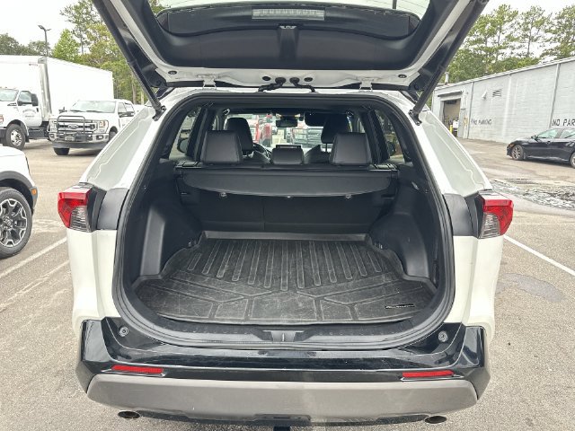 Used 2019 Toyota RAV4 XSE w/ XSE Weather Package AWD/4WD image 25
