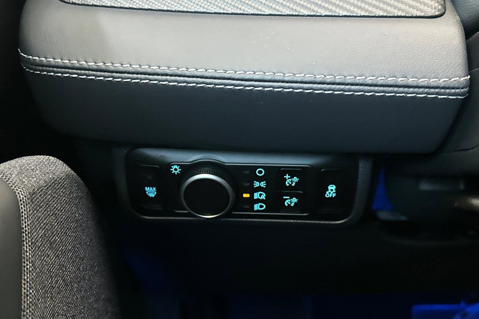 Certified 2025 Ford Mustang Mach-E Premium AWD/4WD image 29