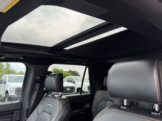 Certified 2023 Ford Expedition Platinum image 34