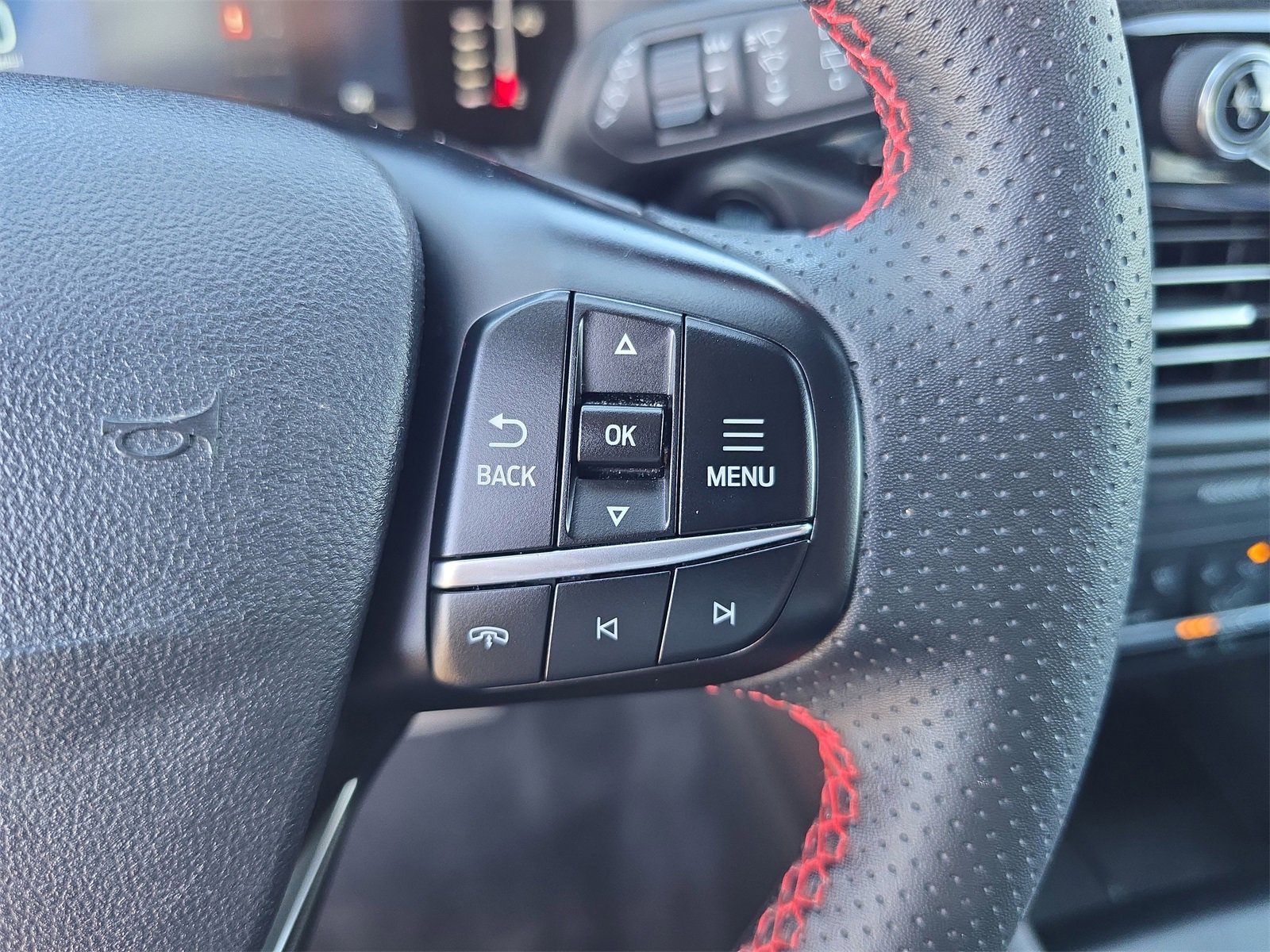 Certified 2024 Ford Escape ST-Line w/ Equipment Group 301A image 21