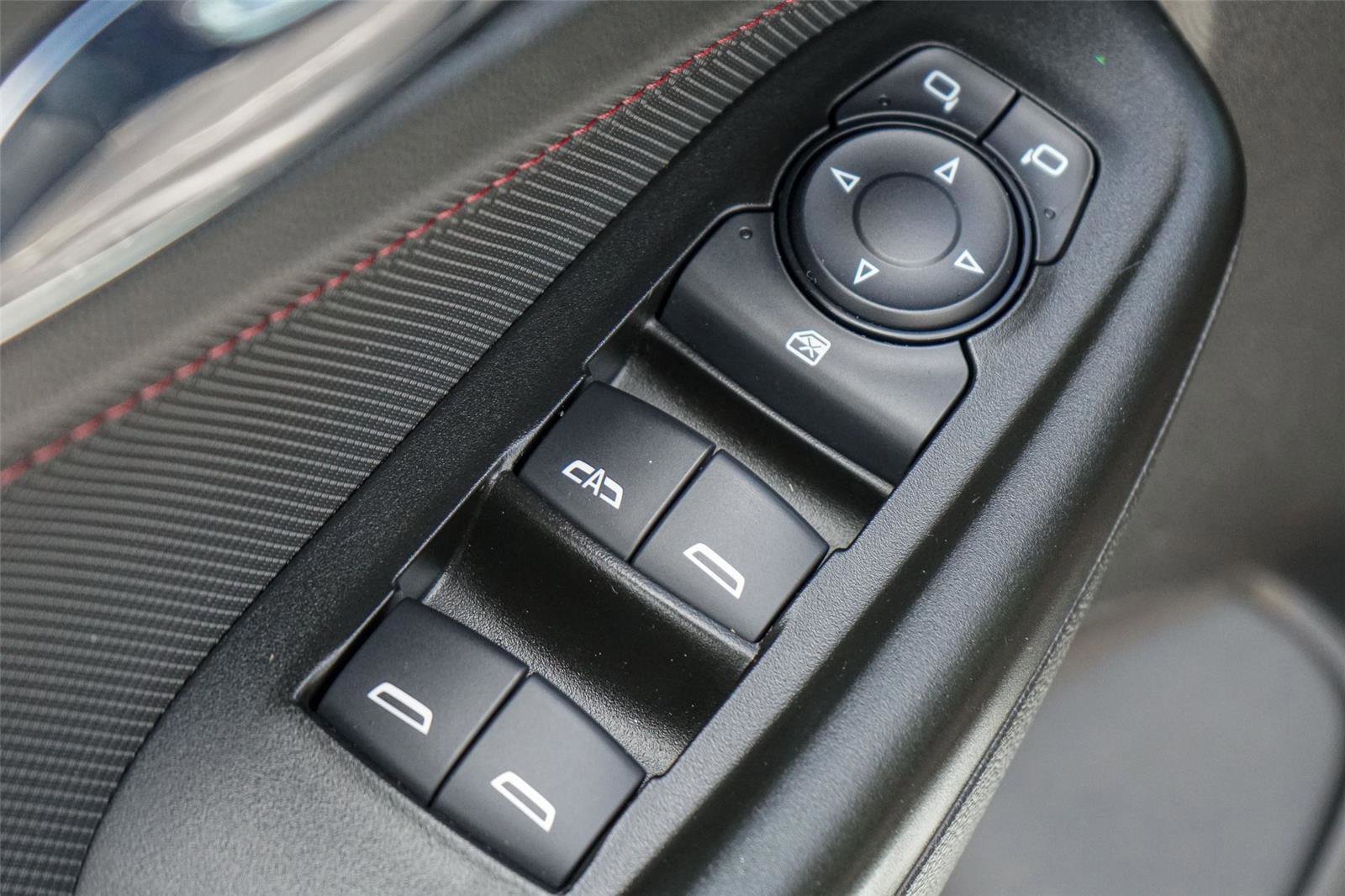 Used 2021 Chevrolet TrailBlazer RS w/ Technology Package FWD image 20