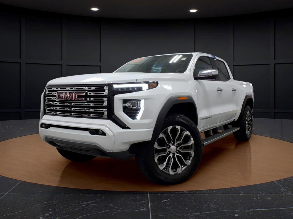 Used 2023 GMC Canyon Denali AWD/4WD image 3