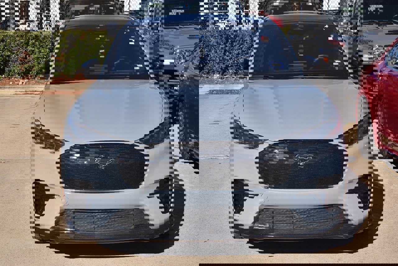 Certified 2025 Ford Mustang Mach-E GT image 9