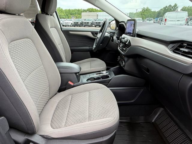 Certified 2022 Ford Escape SE w/ Cold Weather Package FWD image 21