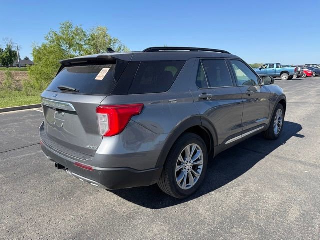 Certified 2023 Ford Explorer XLT w/ Equipment Group 202A AWD/4WD image 6