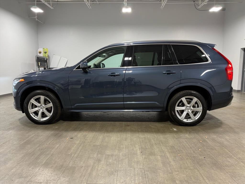 Used 2022 Volvo XC90 T5 Momentum image 7