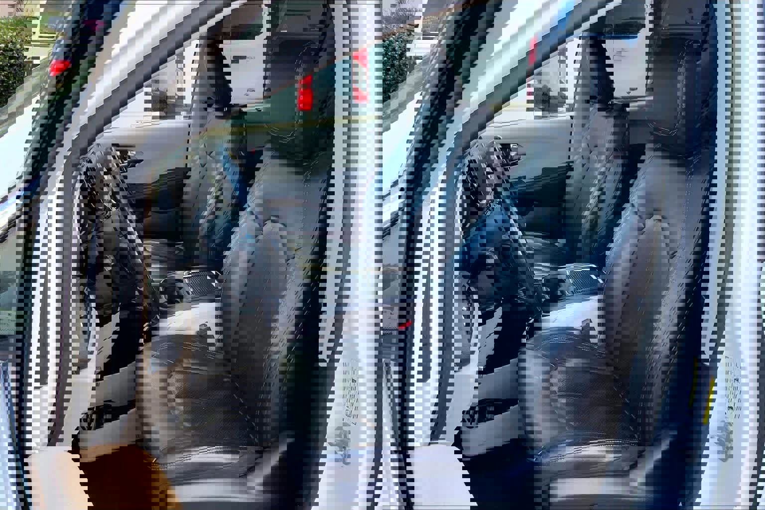 Used 2021 Chrysler Pacifica Touring-L image 13