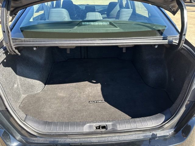 Used 2023 Nissan Altima 2.5 SV image 9