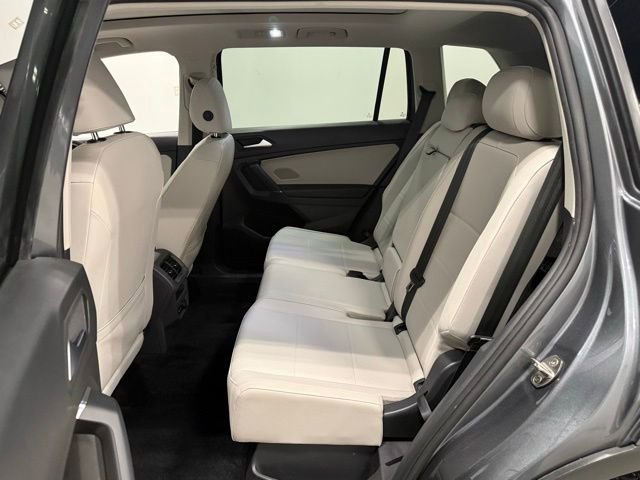 Used 2020 Volkswagen Tiguan SEL image 35
