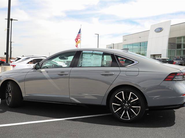 Used 2025 Honda Accord Touring image 14