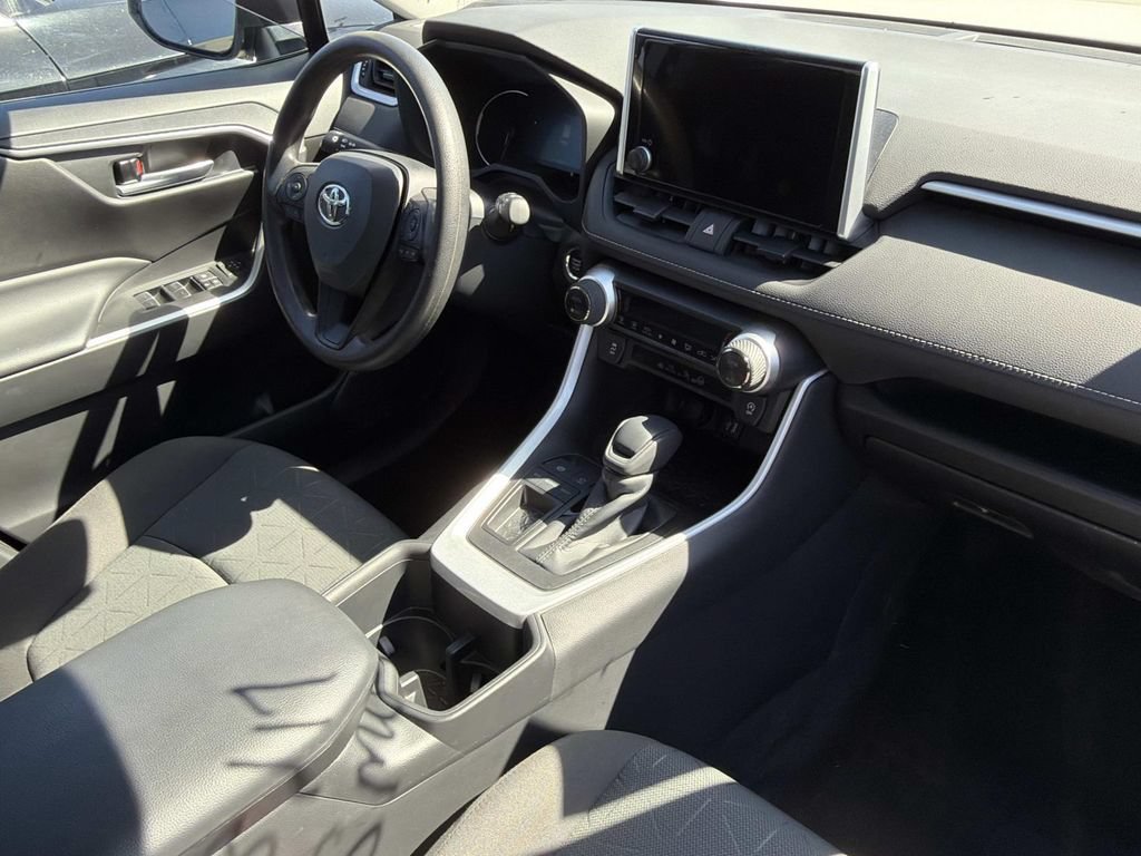 Used 2023 Toyota RAV4 XLE FWD image 13