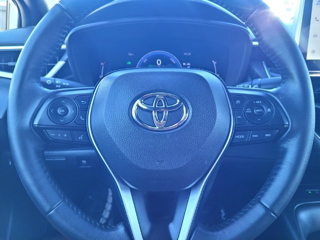 Used 2025 Toyota Corolla SE w/ SE Premium Package FWD image 26