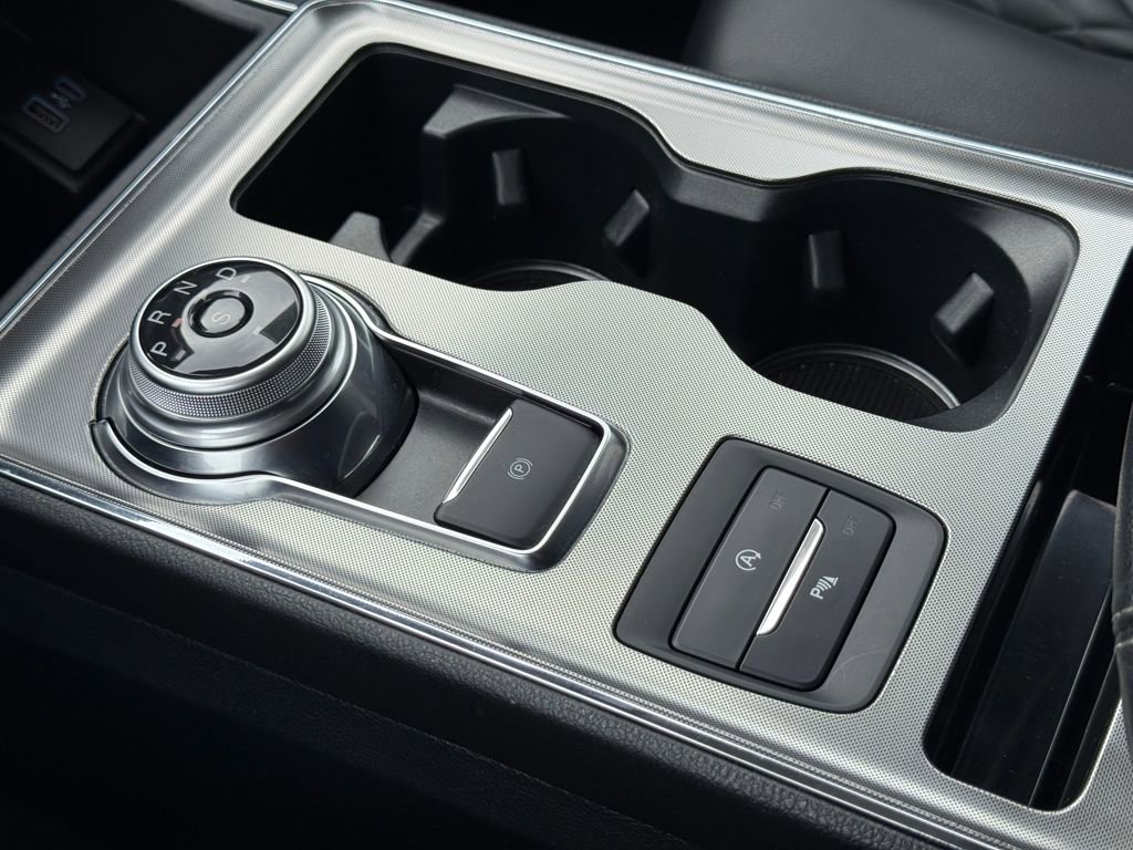 Certified 2024 Ford Edge Titanium image 20