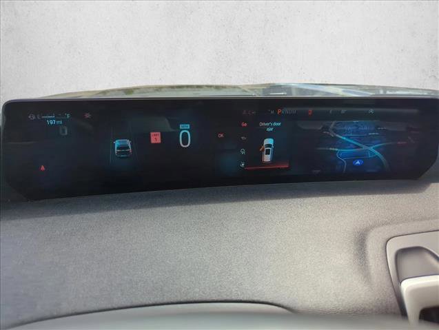 Certified 2025 Ford Expedition Active image 10