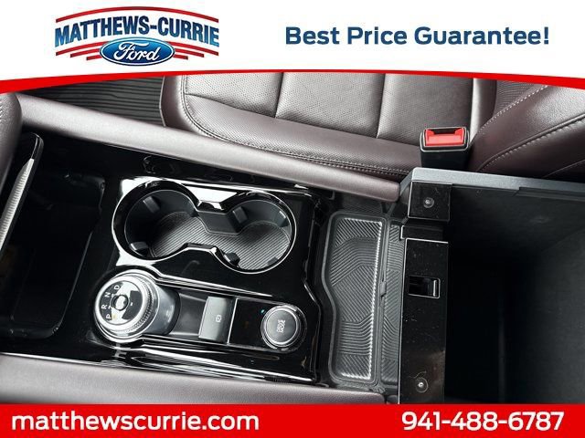 Certified 2025 Ford Explorer Platinum image 23