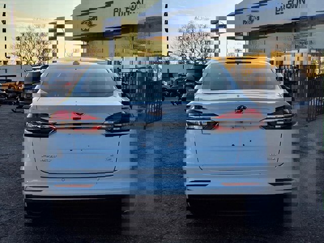 Certified 2020 Ford Fusion SE image 17