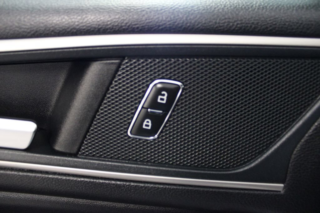 Certified 2024 Ford Edge SEL AWD/4WD image 15
