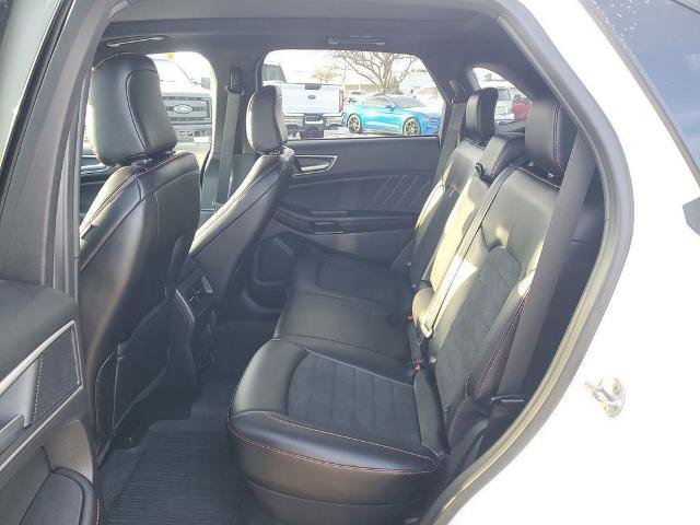 Certified 2022 Ford Edge ST-Line w/ Class II Trailer Tow Package image 9