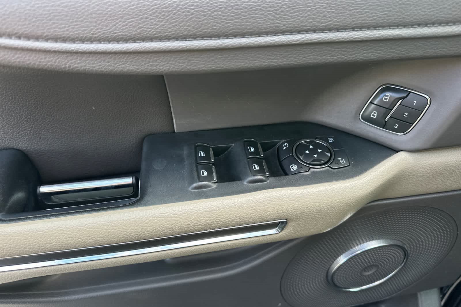 Certified 2020 Ford Expedition XLT w/ Equipment Group 202A image 12