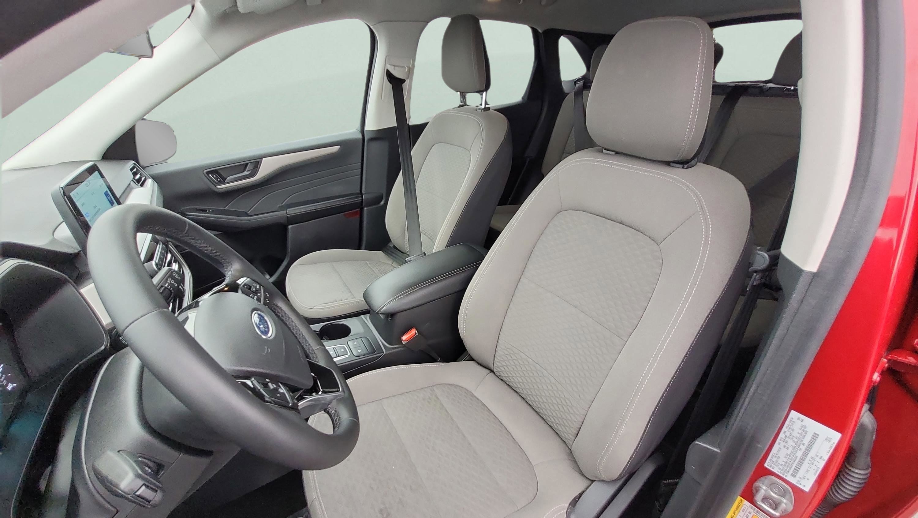 Certified 2022 Ford Escape SE w/ Cold Weather Package image 22