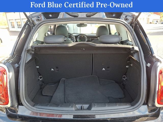 Used 2021 MINI Cooper 2-Door Hardtop w/ Premium Package image 34