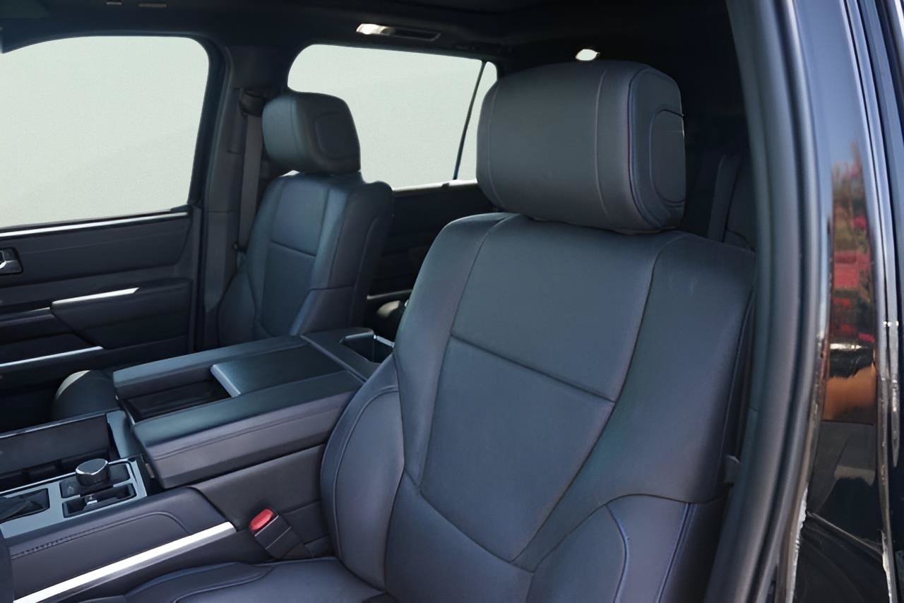 Used 2024 Toyota Sequoia Platinum AWD/4WD image 10