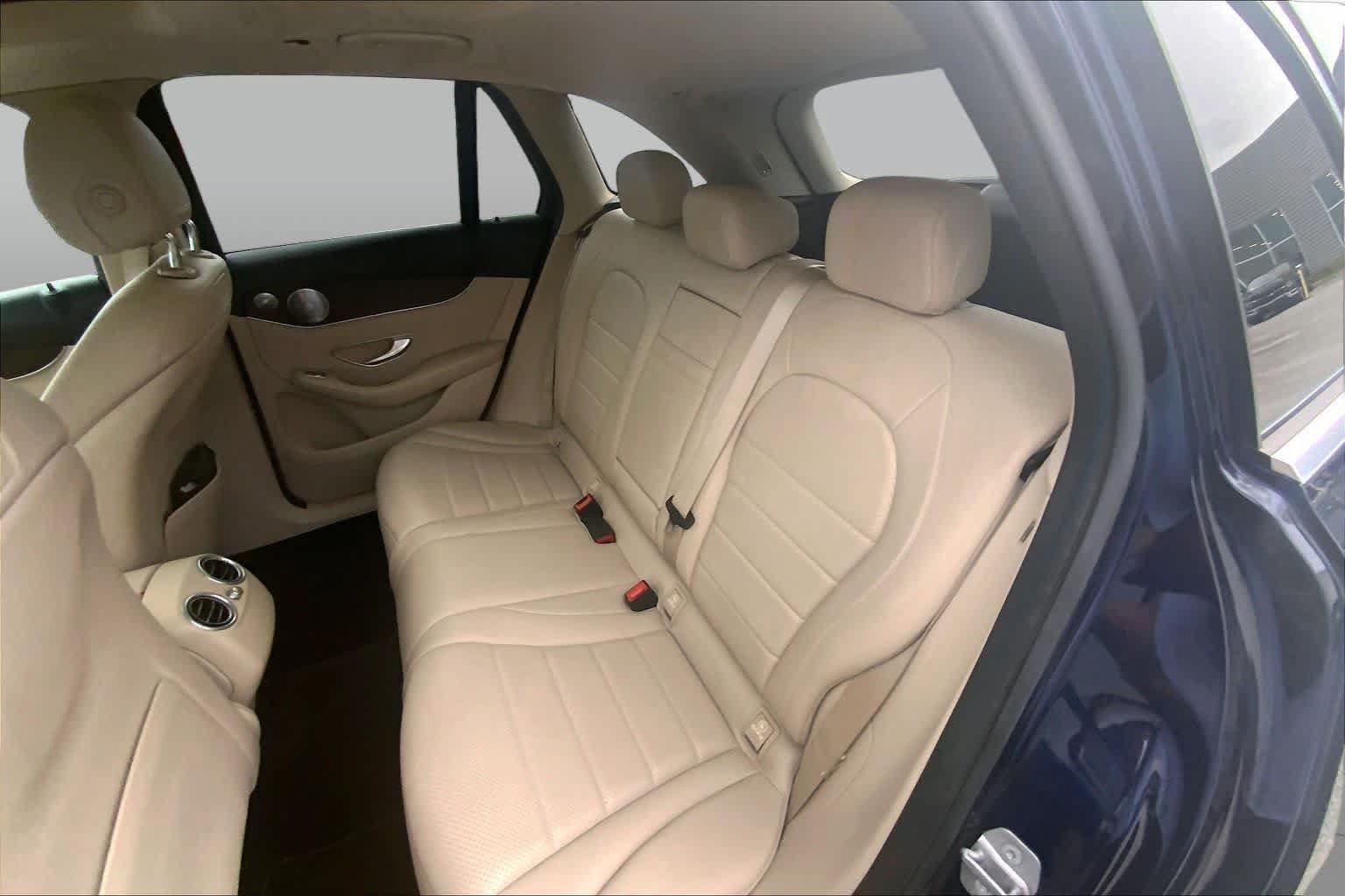 Used 2019 Mercedes-Benz GLC 300 4MATIC image 20