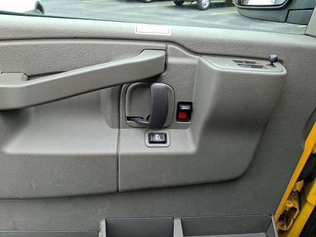 Used 2021 GMC Savana 3500 w/ Power Convenience Package RWD image 11