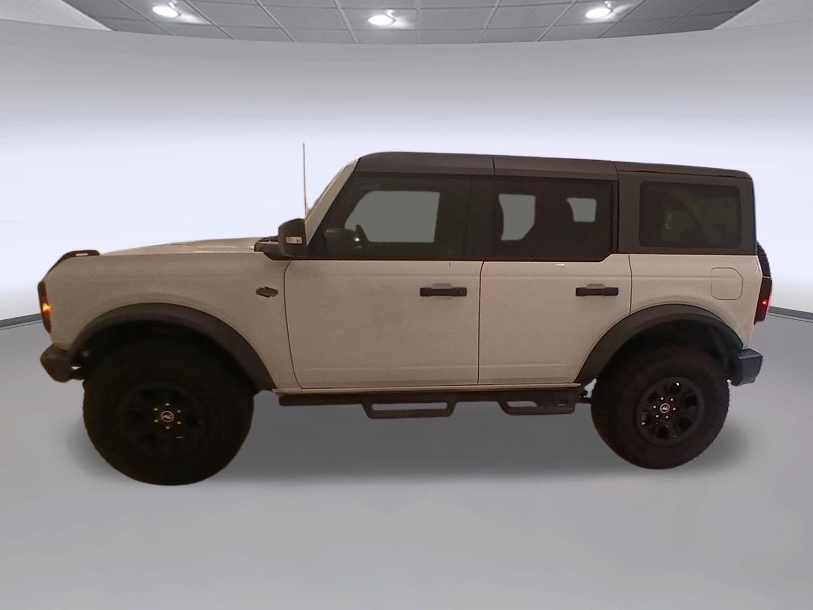 Certified 2023 Ford Bronco Wildtrak AWD/4WD image 2