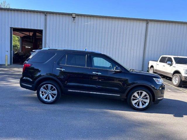 Certified 2019 Ford Explorer Limited w/ Class III Trailer Tow Package image 2
