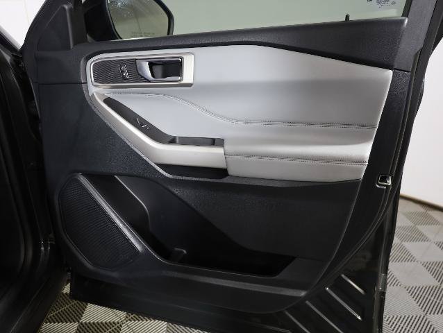 Certified 2024 Ford Explorer XLT w/ Equipment Group 202A AWD/4WD image 35