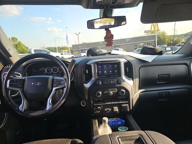Used 2022 Chevrolet Silverado 1500 LT Trail Boss w/ LT Trail Boss Premium Package AWD/4WD image 14