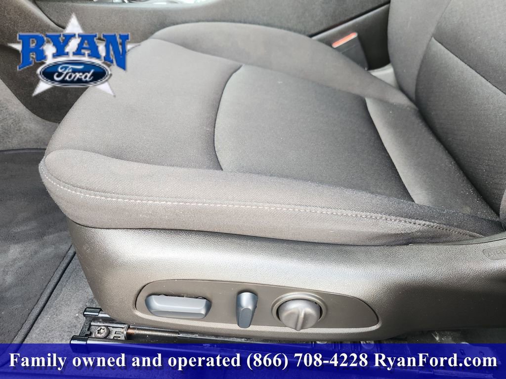 Used 2024 Chevrolet Malibu LT image 19