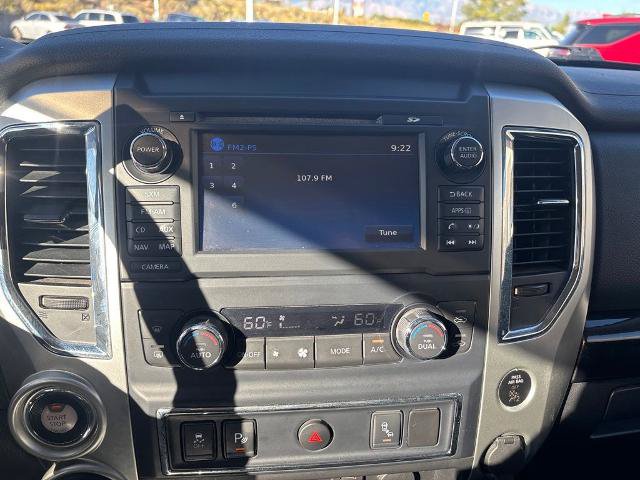 Used 2018 Nissan Titan SV w/ SV Convenience Package AWD/4WD image 17