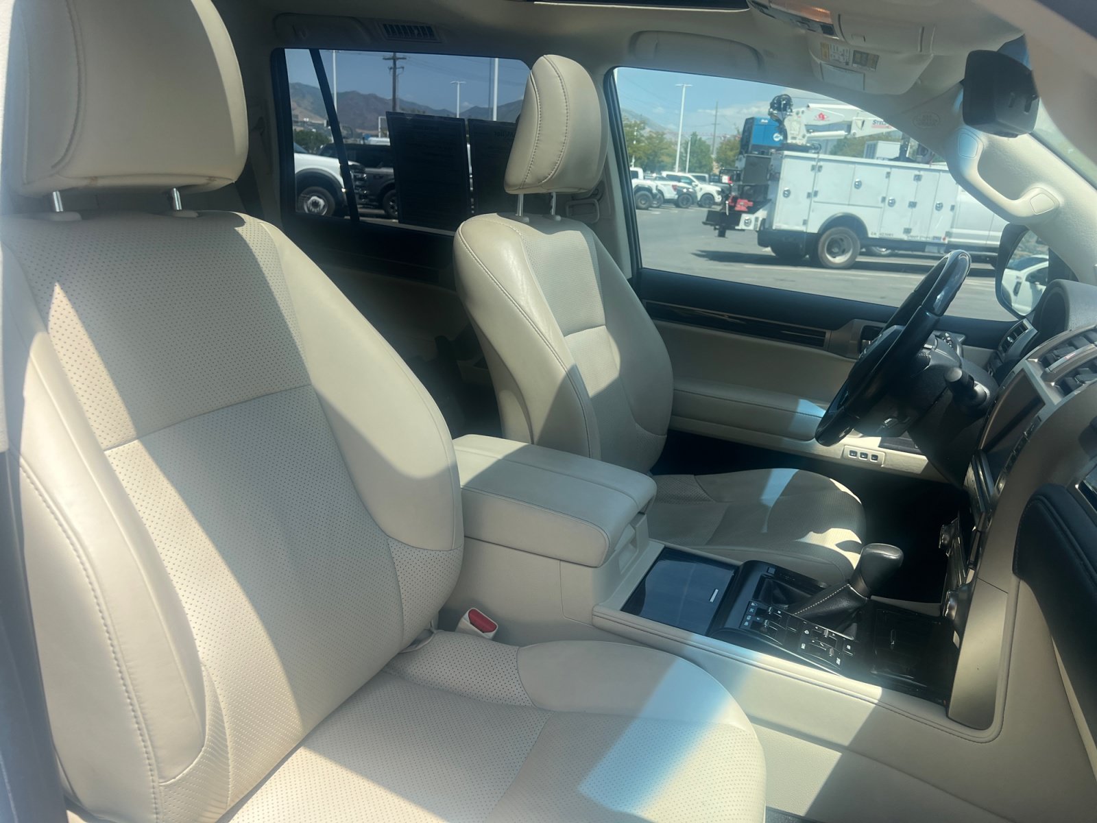 Used 2020 Lexus GX 460 Luxury w/ Luxury Sport Package AWD/4WD image 34