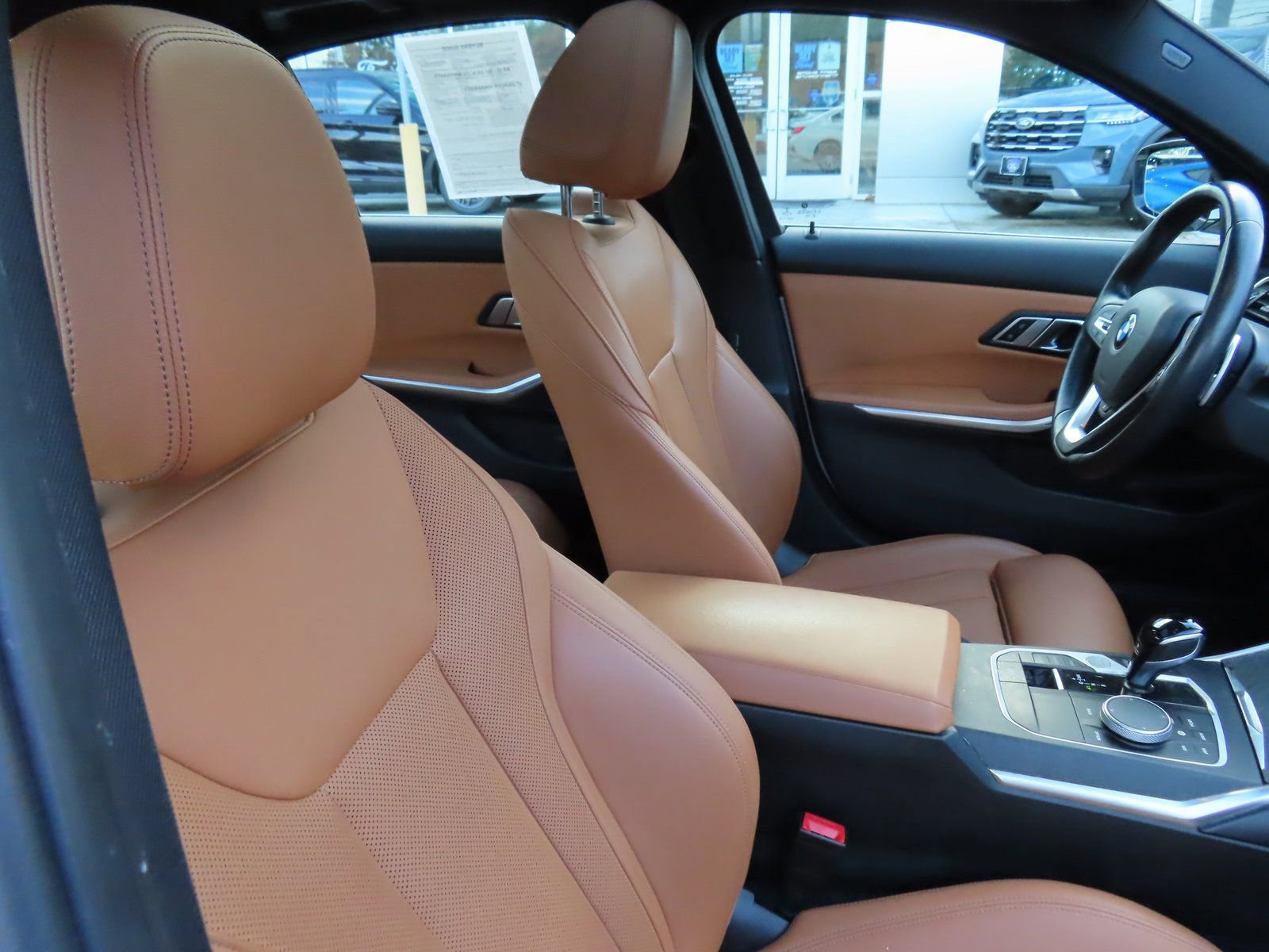 Used 2022 BMW 330i xDrive 330i xDrive w/ Driving Assistance Package image 35