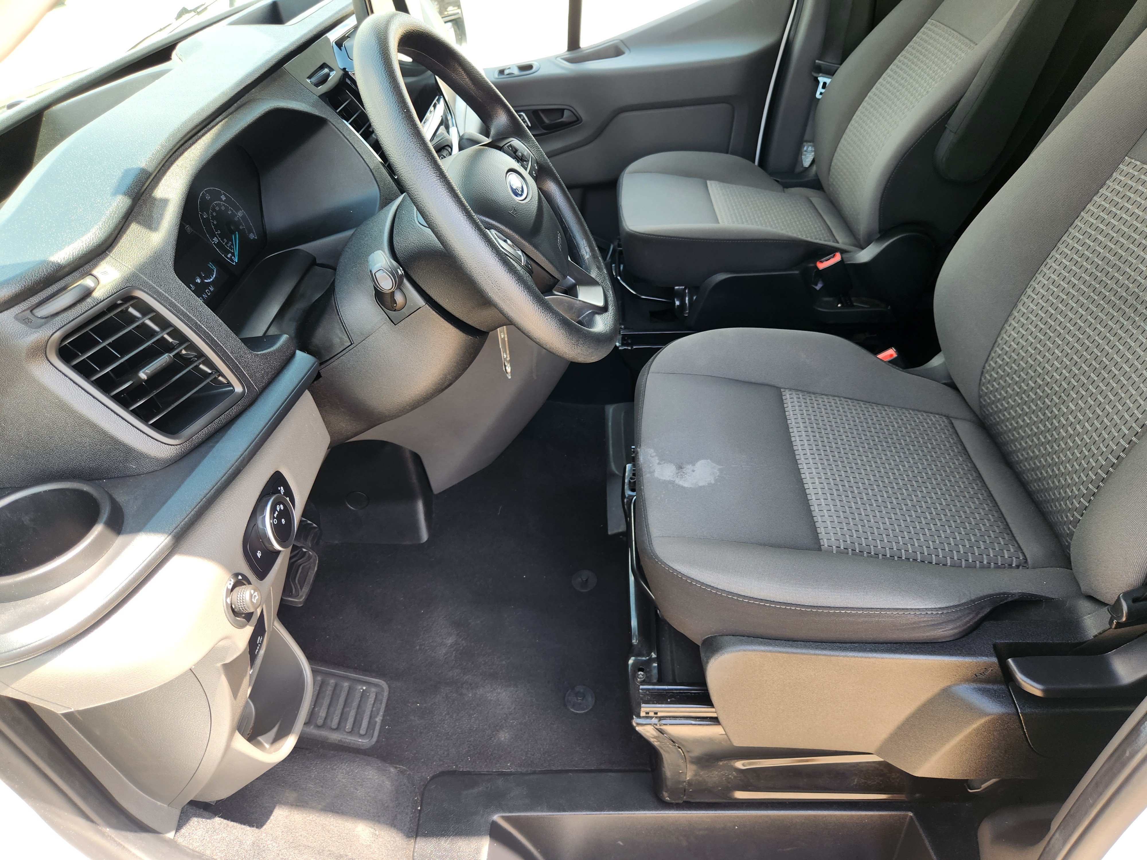 Certified 2025 Ford Transit 350 XLT RWD image 14