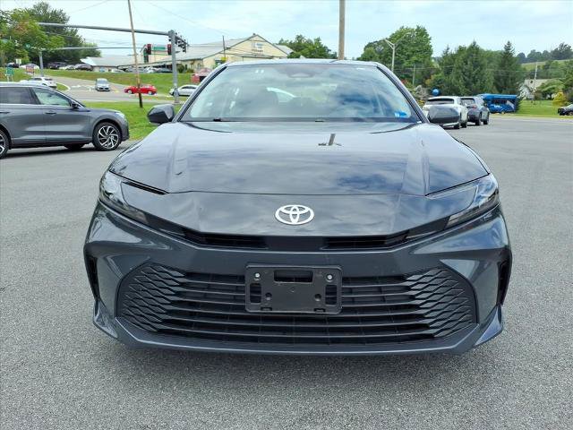 Used 2025 Toyota Camry LE FWD image 7