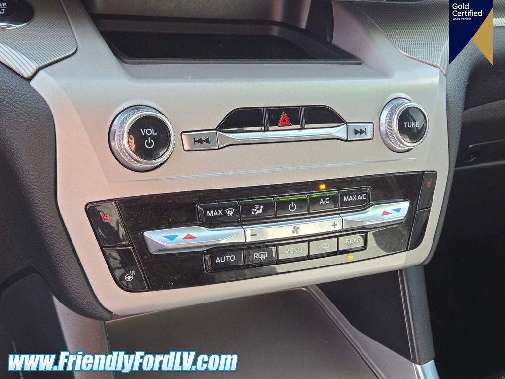 Certified 2023 Ford Explorer XLT w/ Equipment Group 202A image 21