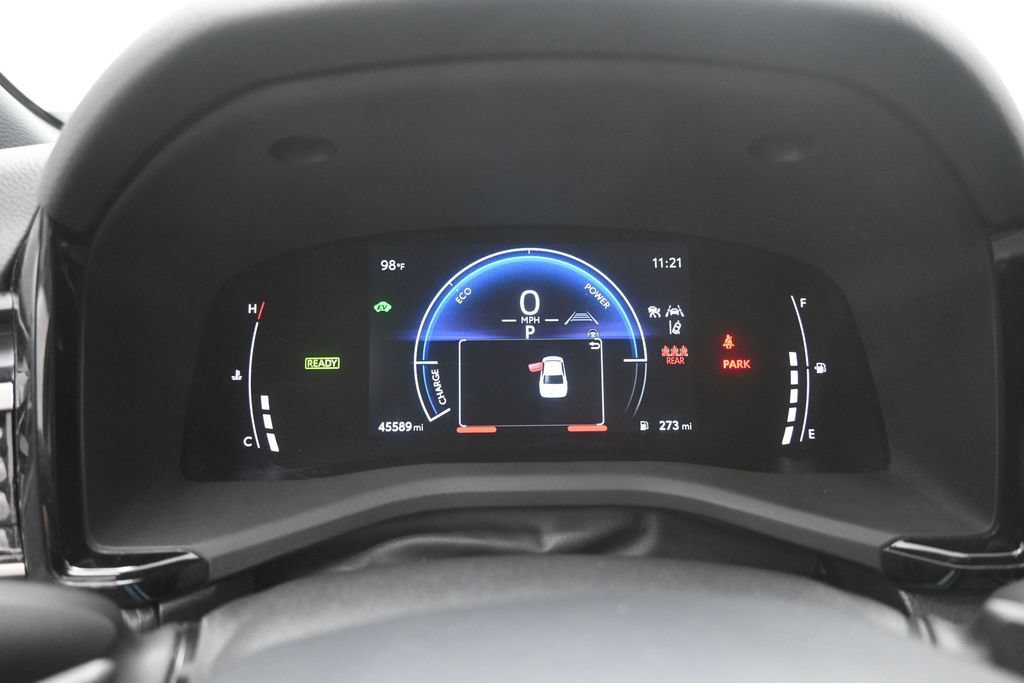 Used 2025 Toyota Camry SE FWD image 3
