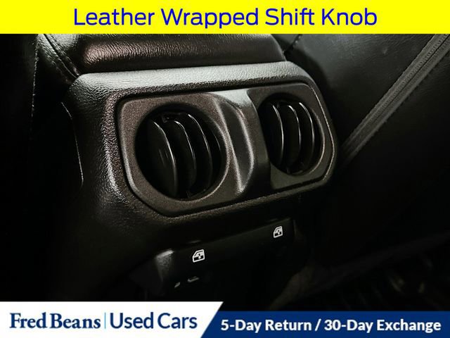 Used 2020 Jeep Wrangler Unlimited Sahara image 29