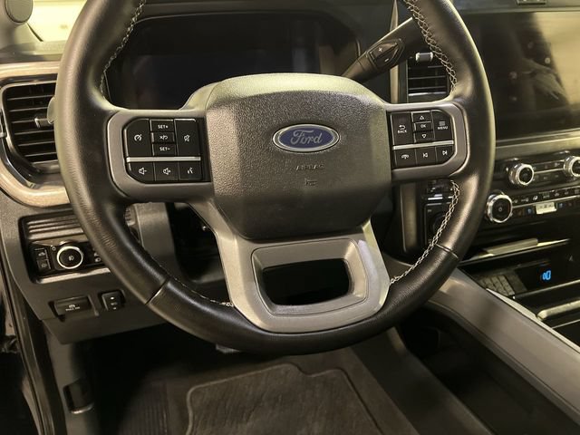 Certified 2025 Ford F350 Lariat w/ Black Appearance Package AWD/4WD image 9