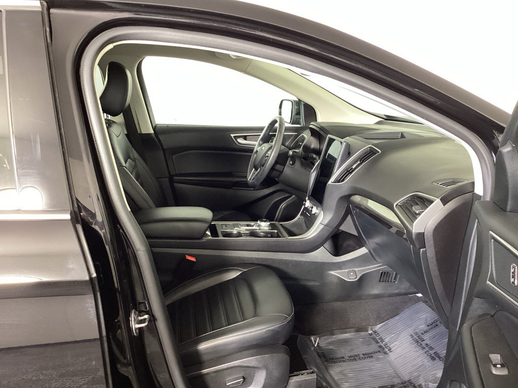 Certified 2023 Ford Edge SEL w/ Convenience Package AWD/4WD image 9