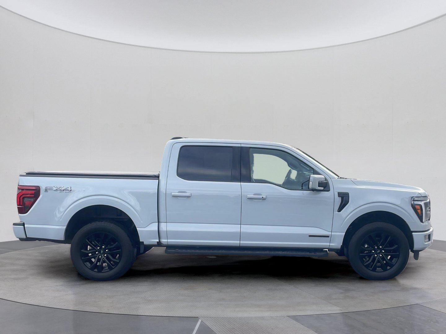 Certified 2024 Ford F150 Lariat AWD/4WD image 9