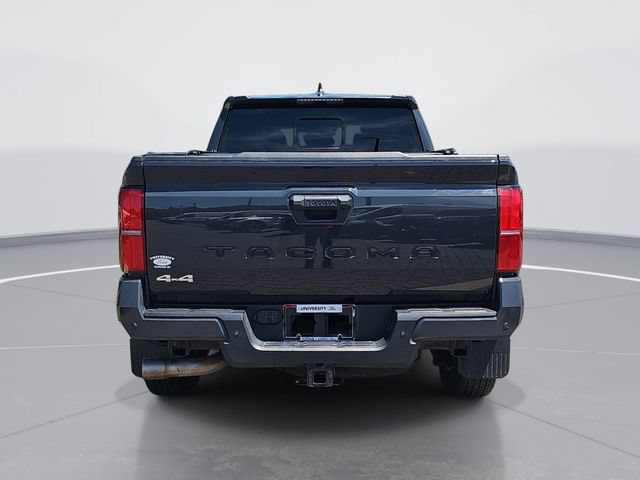 Used 2024 Toyota Tacoma SR5 AWD/4WD image 4