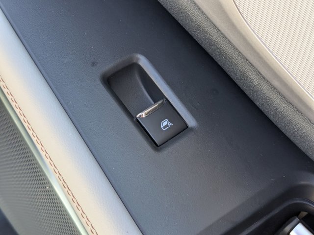 Certified 2025 Ford Expedition Active image 39